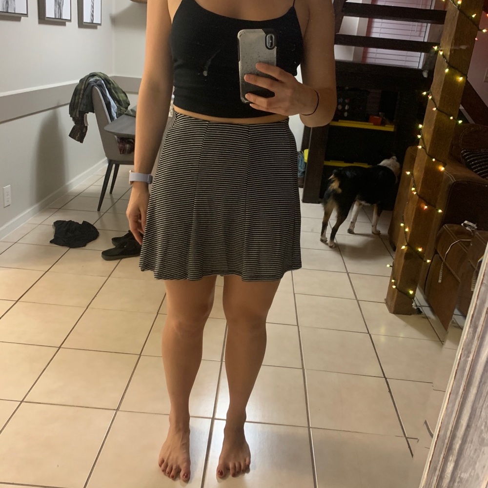 High waisted mini skirt size M